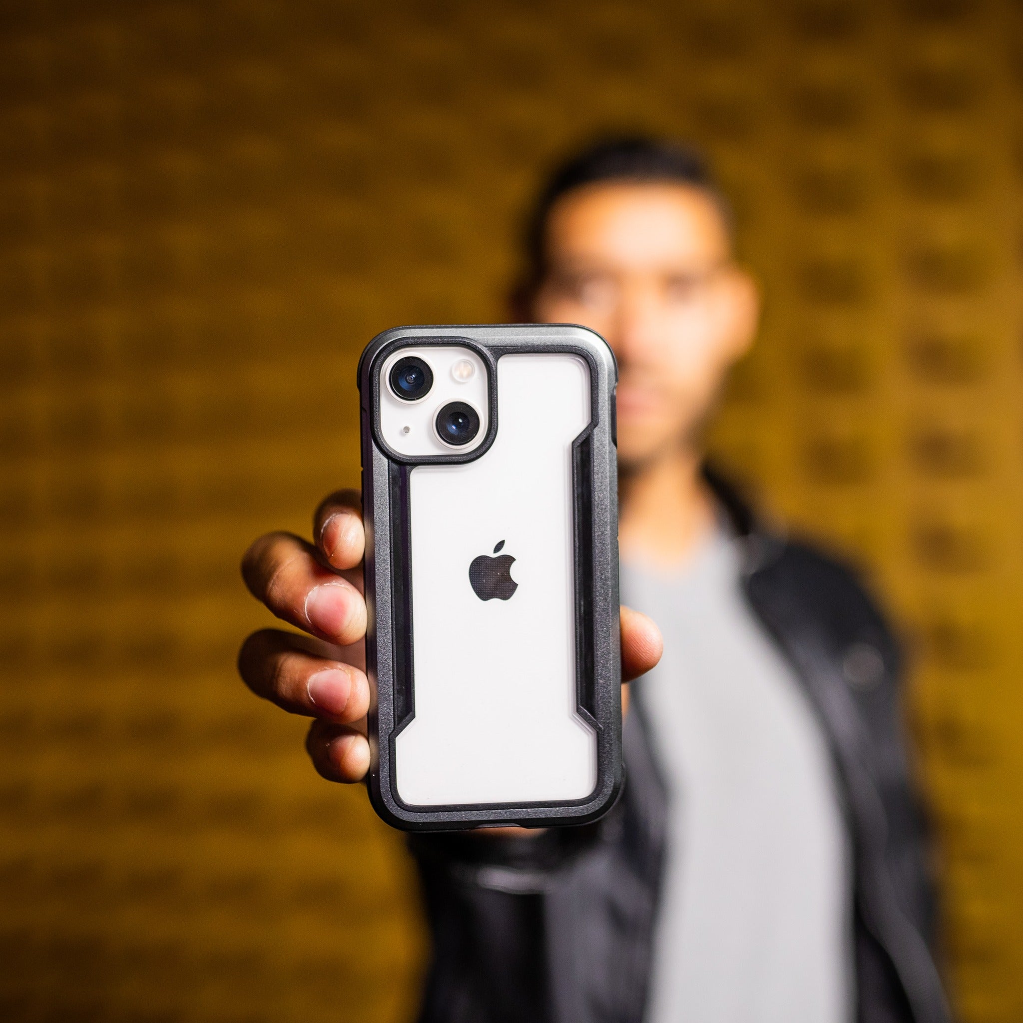Raptic Shield MagSafe dėklas iPhone 14 Plus – opalinis