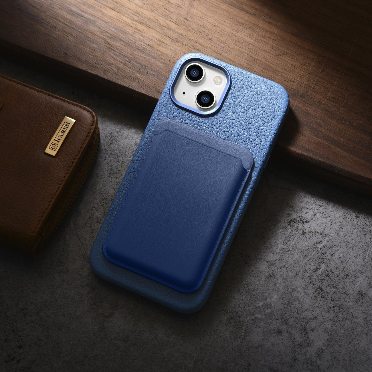 iCarer Litchi Premium Leather MagSafe dėklas iPhone 14 Plus – šviesiai mėlynas