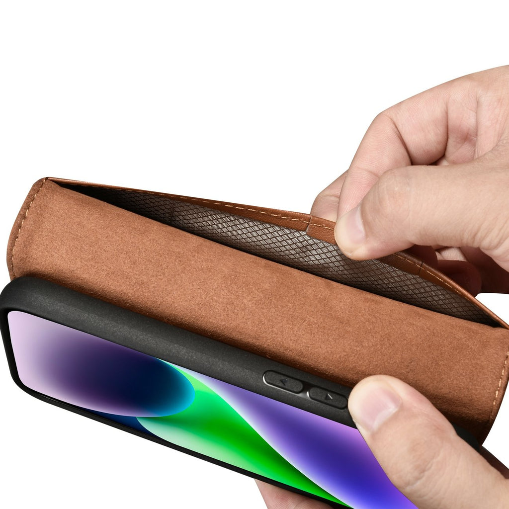 iCarer odinis 2in1 dėklas iPhone 14 su RFID – rudas