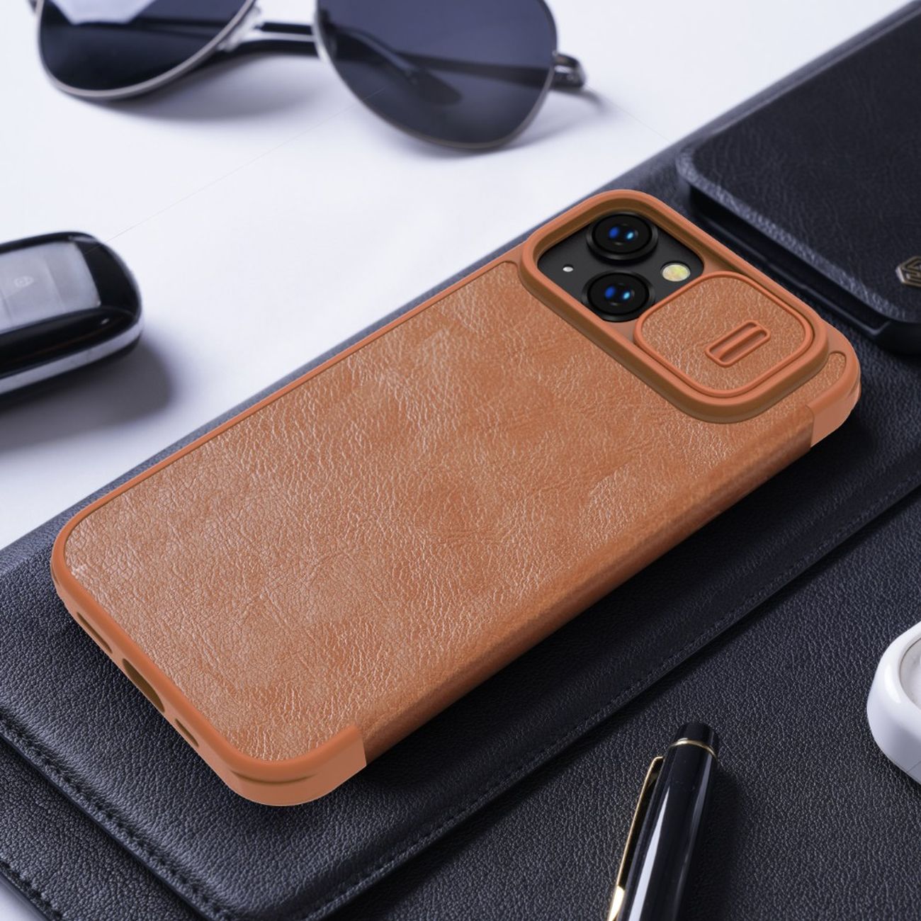 Nillkin Qin Leather Pro dėklas iPhone 14 Plus – juodas