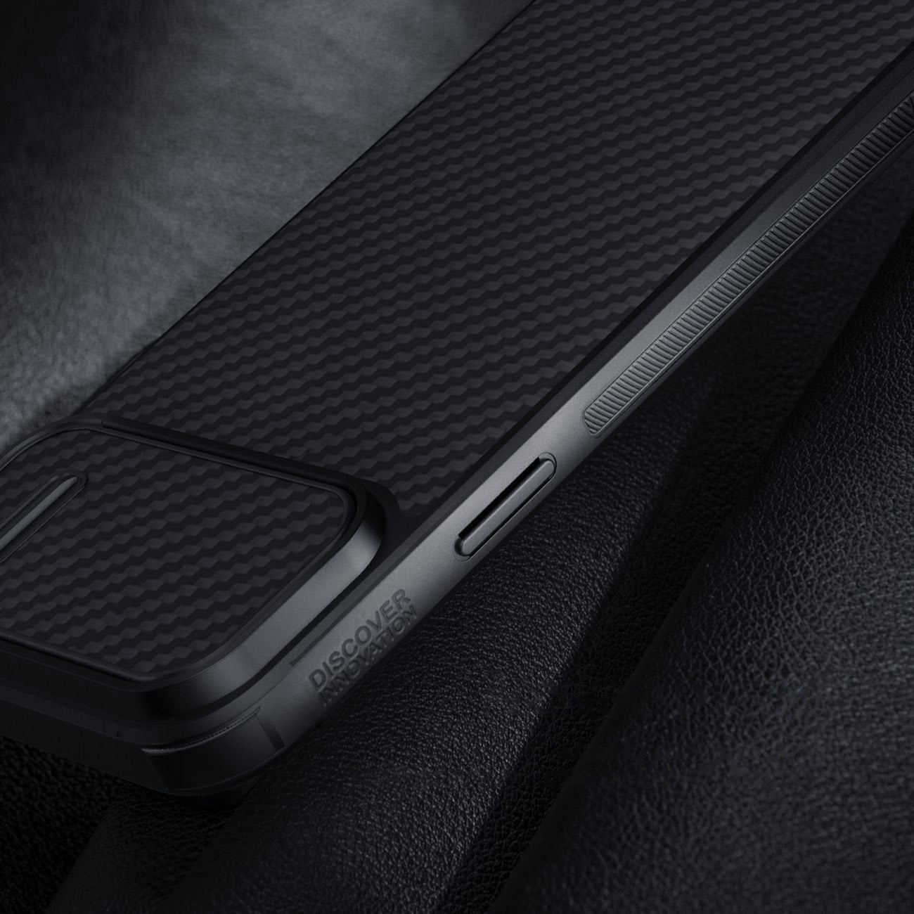 Nillkin Synthetic Fiber S dėklas iPhone 14 Plus – juodas