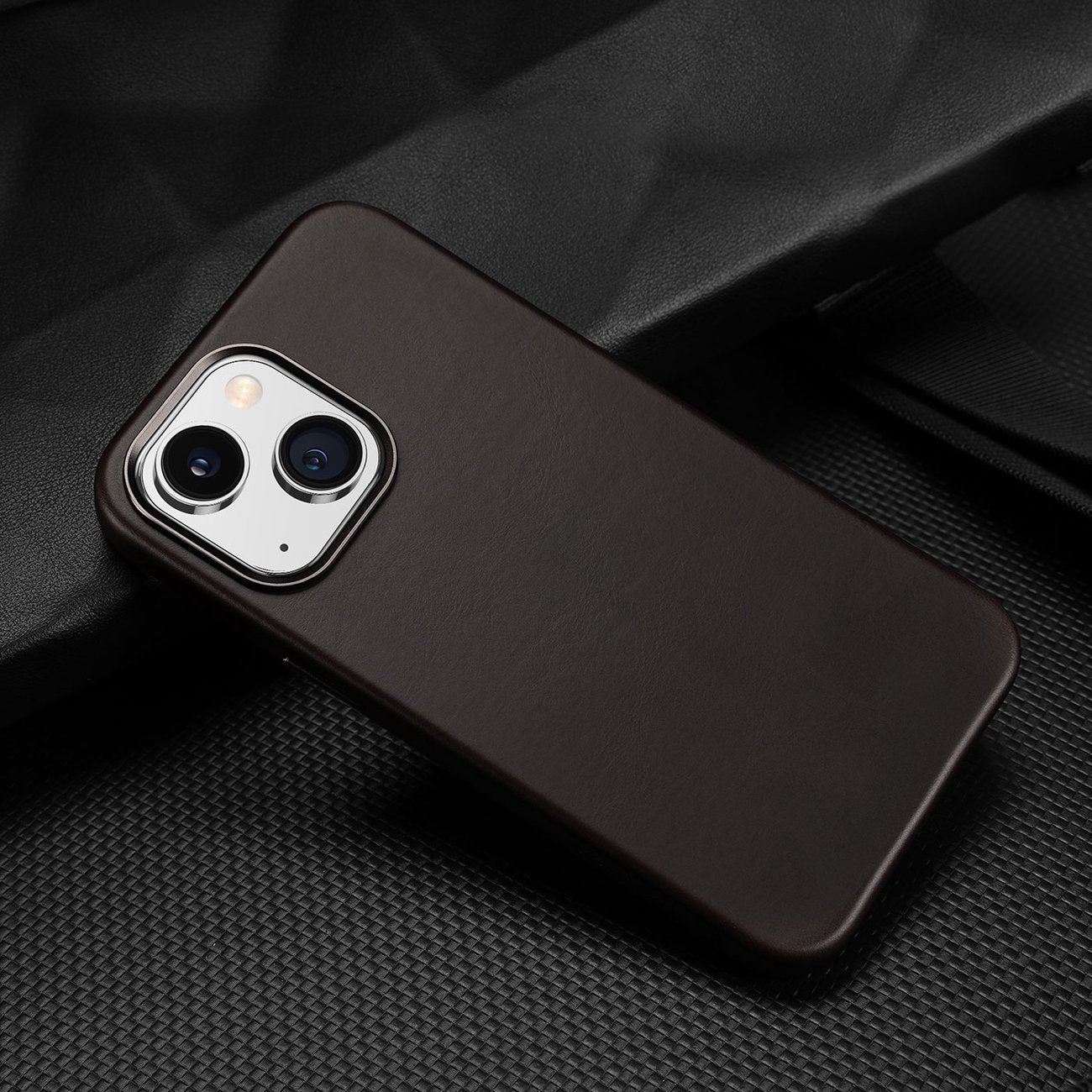 Dux Ducis Naples odinis MagSafe dėklas iPhone 14 Plus – tamsiai rudas