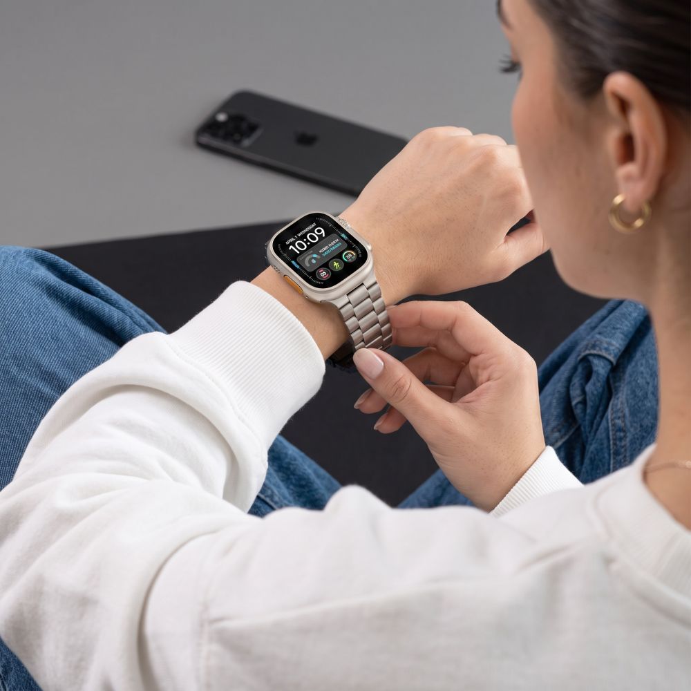 Dirželis Tech-Protect Stainless Apple Watch 8 / 9 / 10 / 11 / 12 / SE / Ultra (44 / 45 / 46 / 49 mm), Starlight...