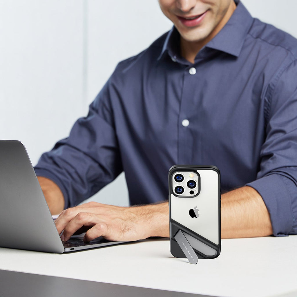 Ugreen dėklas su stovu iPhone 14 Pro – juodas -- iPhone 14 Pro