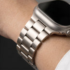 Dirželis Tech-Protect Stainless Apple Watch 8 / 9 / 10 / 11 / 12 / SE / Ultra (44 / 45 / 46 / 49 mm), Starlight...
