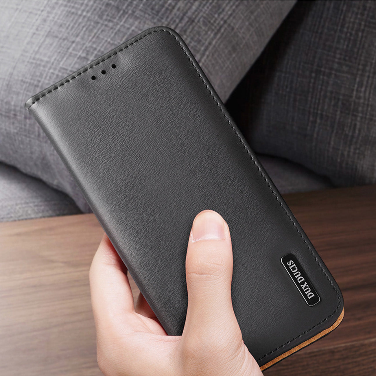 Dux Ducis Hivo atverčiamas dėklas Galaxy S23+ – raudonas