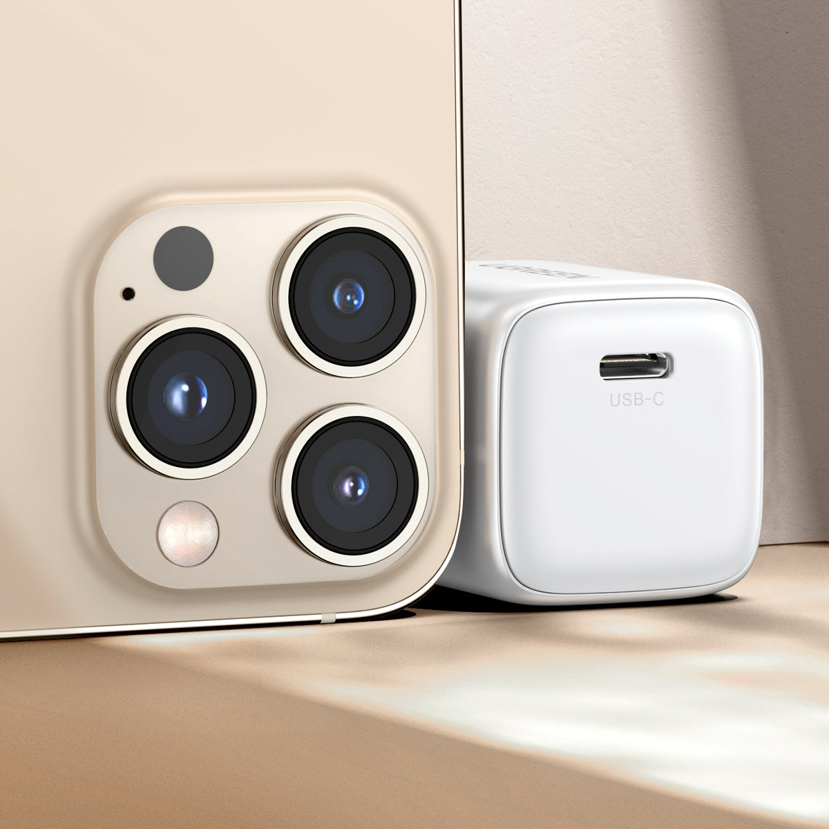 Ugreen Nexode mini CD318 15324 GaN 20W USB-C PD 3.0 / QC 4.0 tinklo įkroviklis - baltas -- Cell phone chargers