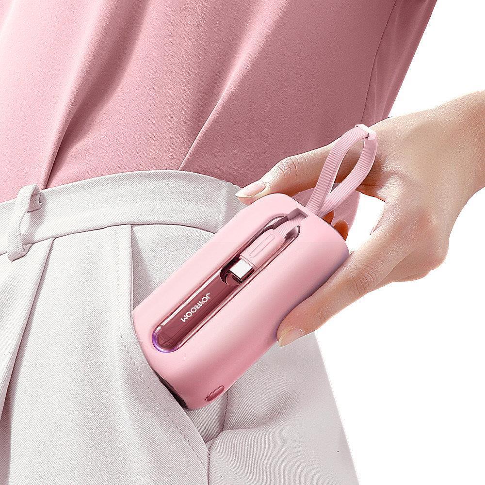 Joyroom mini išorinė baterija 10000mAh Colorful Series 22.5W su 2 integruotais USB-C ir Lightning laidais - rožinė (JR-L012)