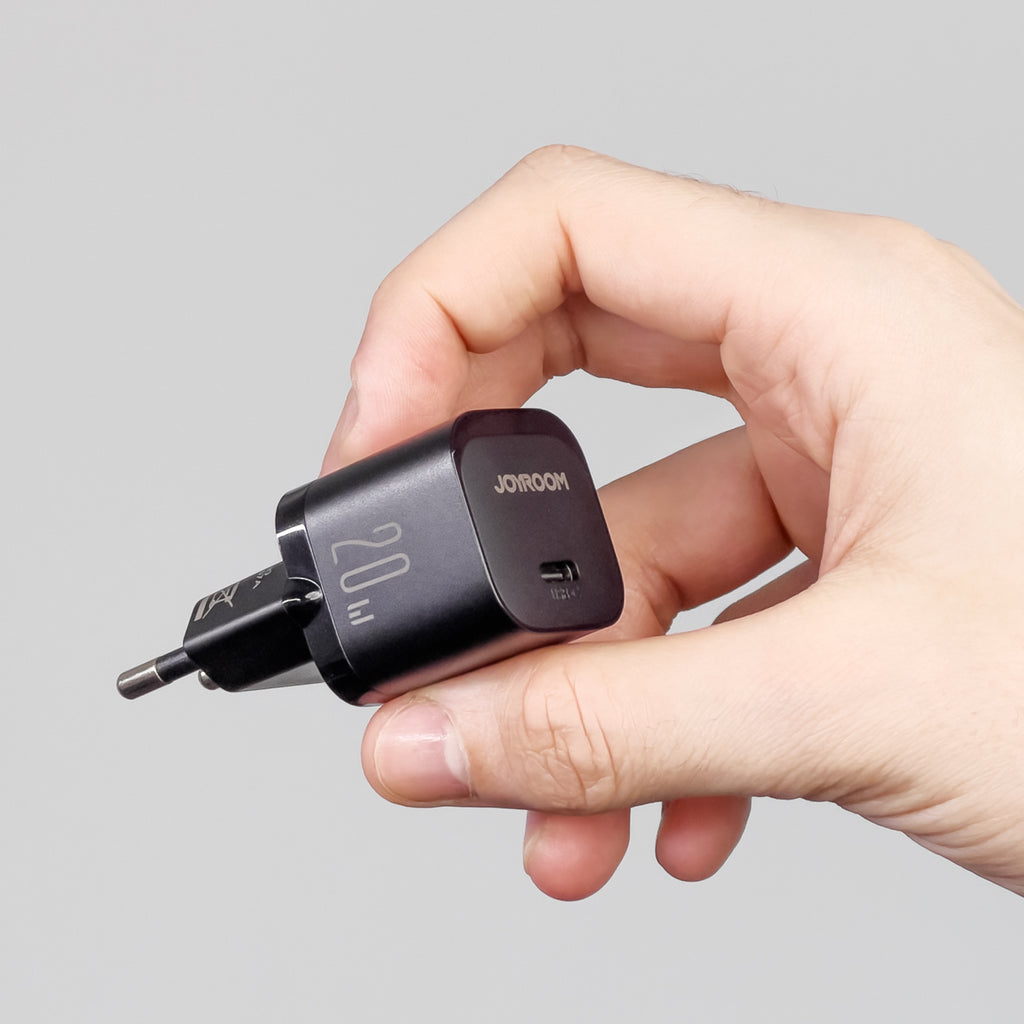 Joyroom mini USB-C 20W PD įkroviklis JR-TCF02, juodas