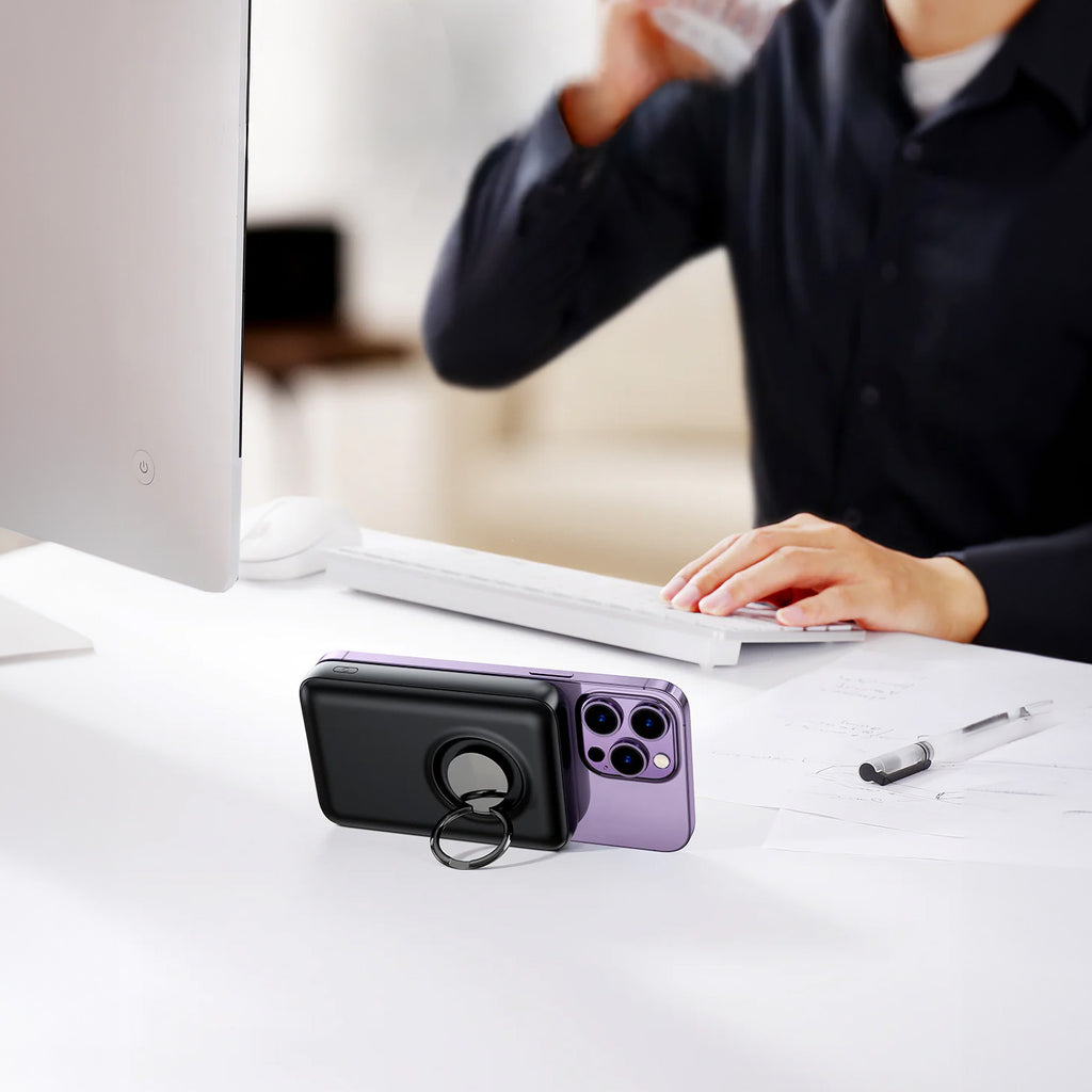 Joyroom JR-W050 belaidė išorinė baterija 10000mAh 20W MagSafe su žiedu ir stovu - juoda
