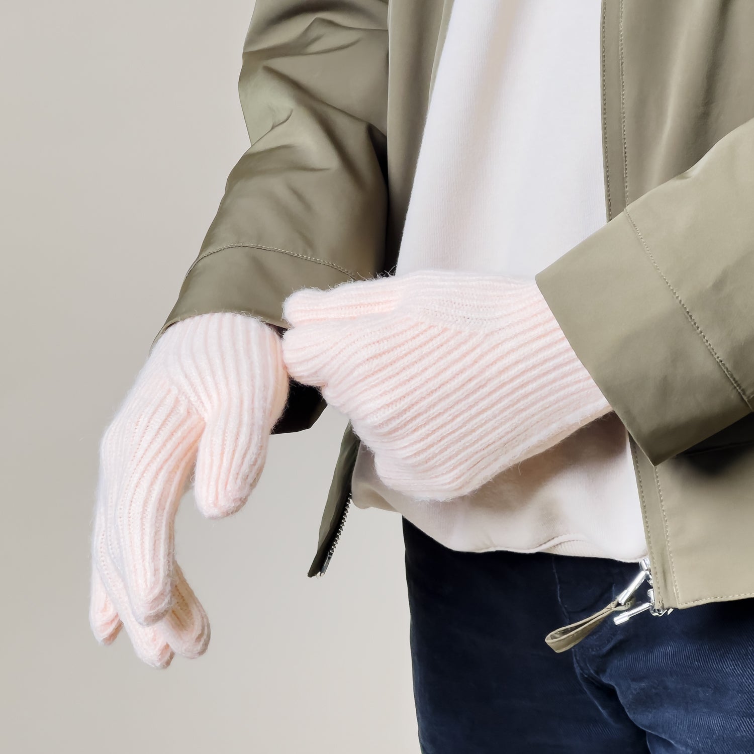 Pintos telefono pirštinės su išpjovomis pirštams - rožinės -- Bicycle Gloves