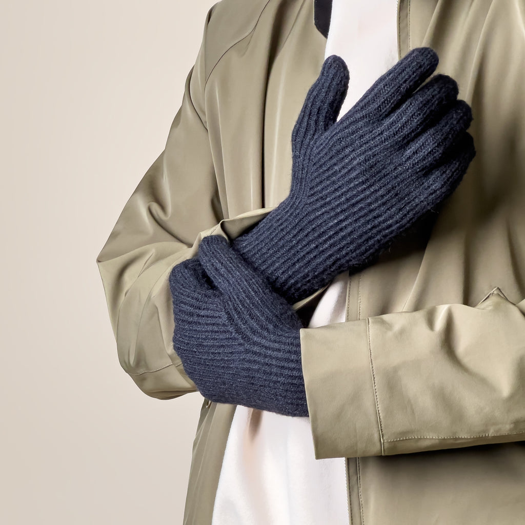 Pintos telefono pirštinės su išpjovomis pirštams - juodos -- Bicycle Gloves
