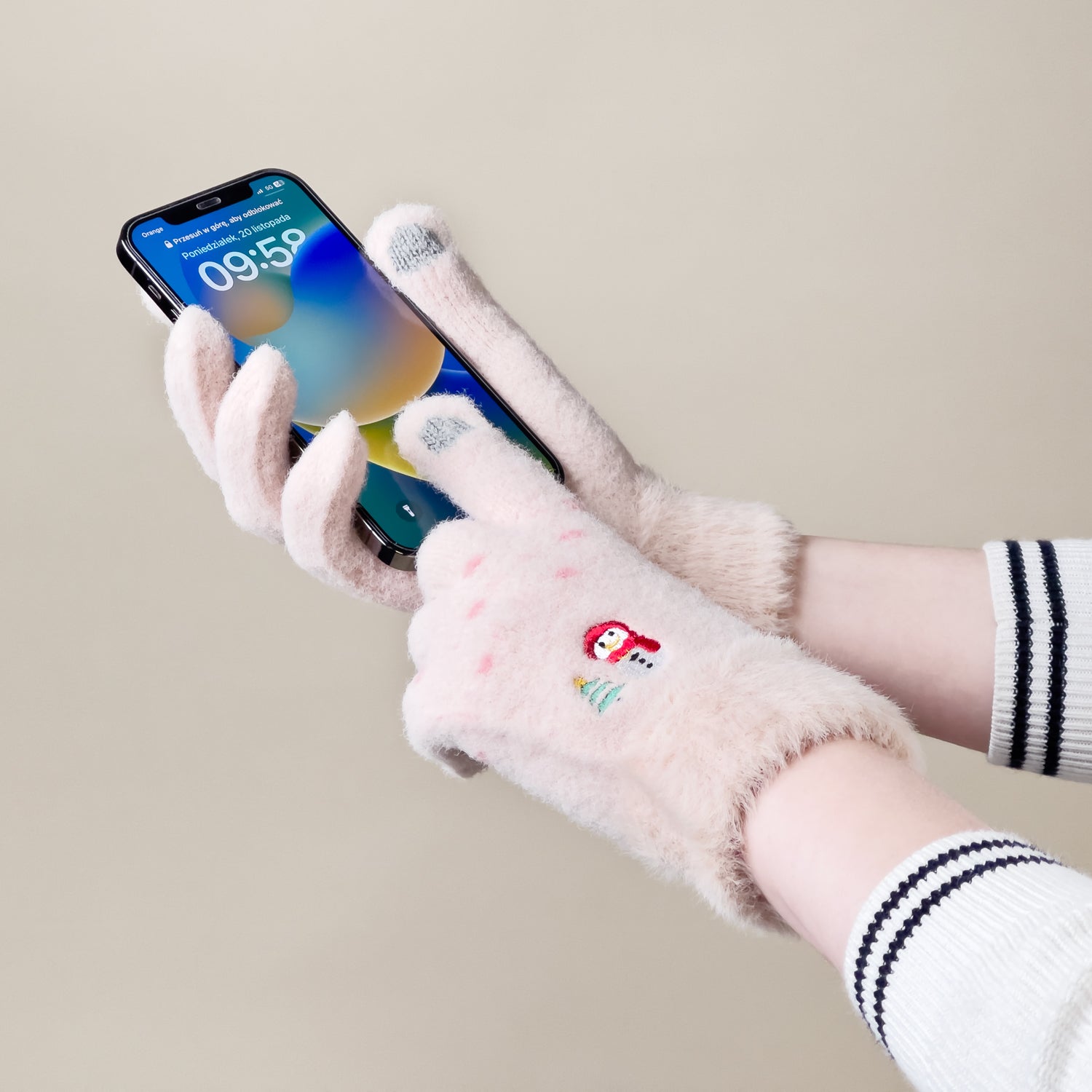 Moterų žieminės telefono pirštinės su snieguoliu ir Kalėdų eglute - smėlio spalvos -- Bicycle Gloves