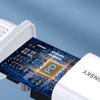 Wozinsky WGWCW USB-A USB-C 20W sieninis įkroviklis, baltas