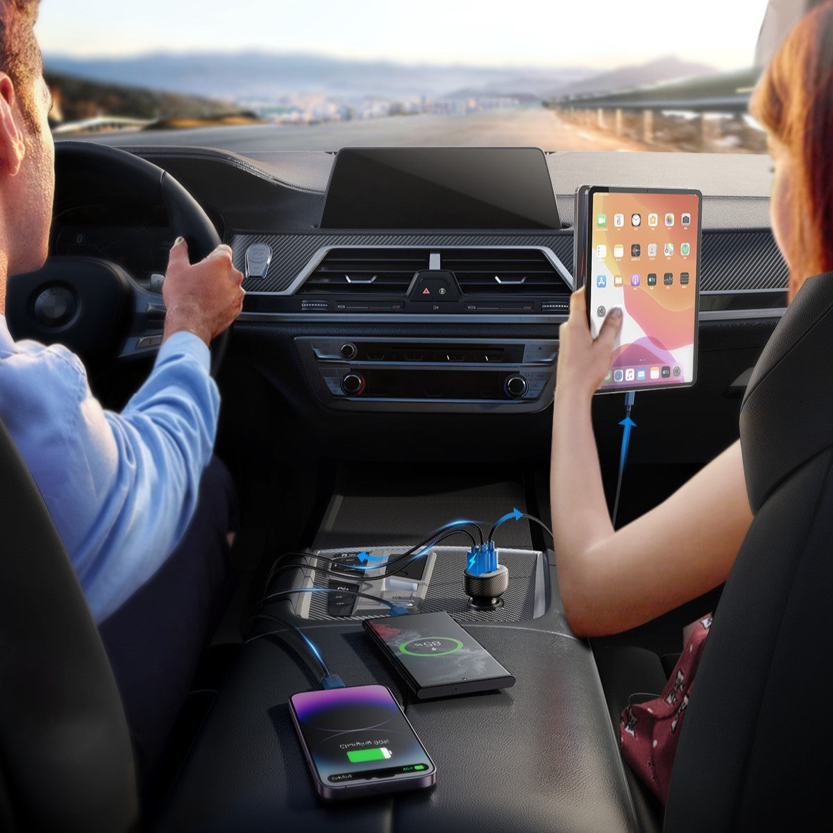 Joyroom JR-CCD04 30W automobilinis įkroviklis 2x USB-C USB-A su ekranu - juodas