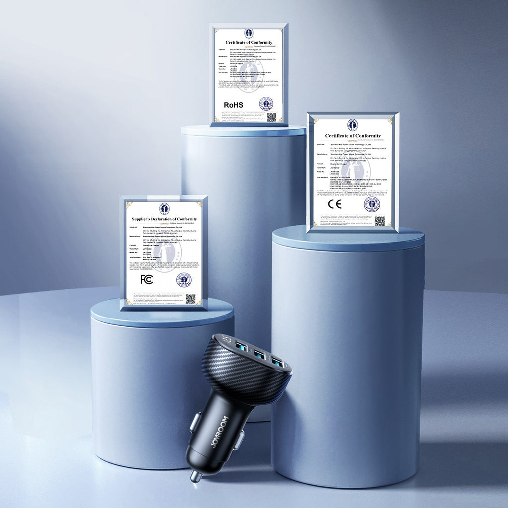 Joyroom JR-CCD03 3.4A automobilinis įkroviklis su ekranu 3x USB-A - juodas