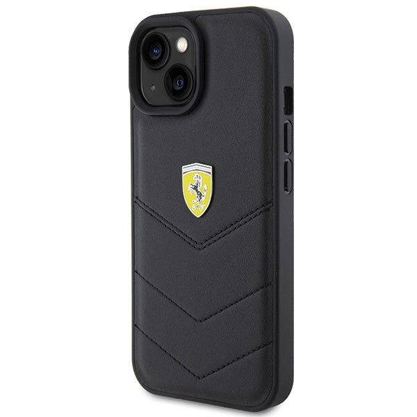 Ferrari Quilted Metal Logo dėklas iPhone 15 – juodas