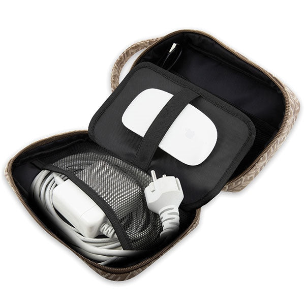 Guess GUHBHGCFSEW organizerių rankinė - ruda GCube Stripe -- Uncategorized