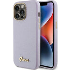 Guess dėklas iPhone 15 Pro – alyvinis, su blizgučiais