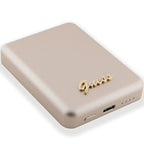 Guess MagSafe Metal Script Logo indukcinė išorinė baterija 15W 5000mAh - auksinis