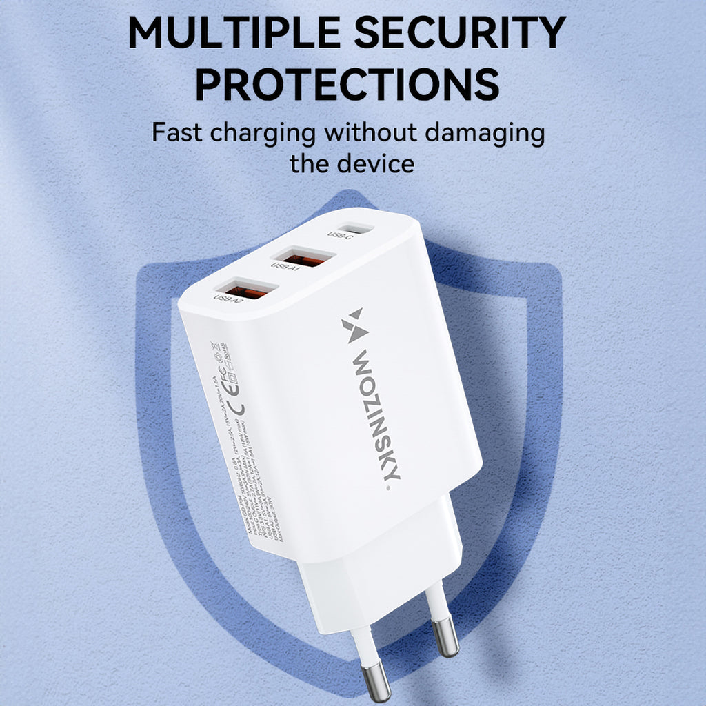 Wozinsky sieninis įkroviklis CWCUCW 30W USB-C / 2 x USB-A - baltas