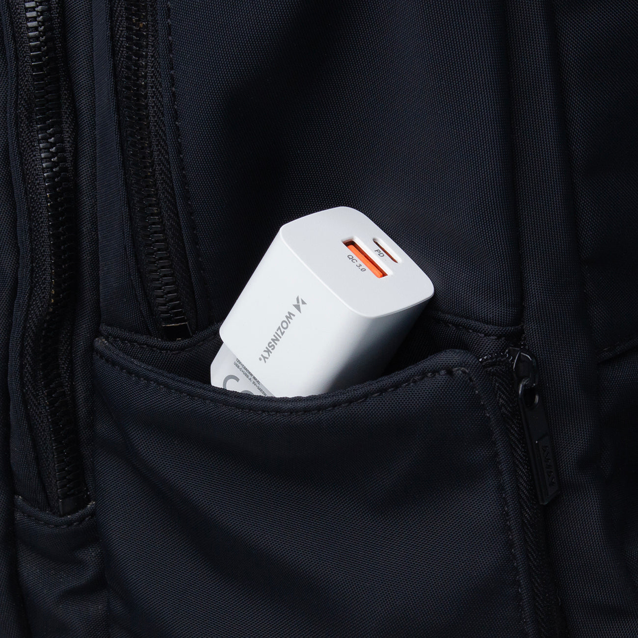 Wozinsky sieninis įkroviklis CMWCW 20W USB-C / USB-A - baltas