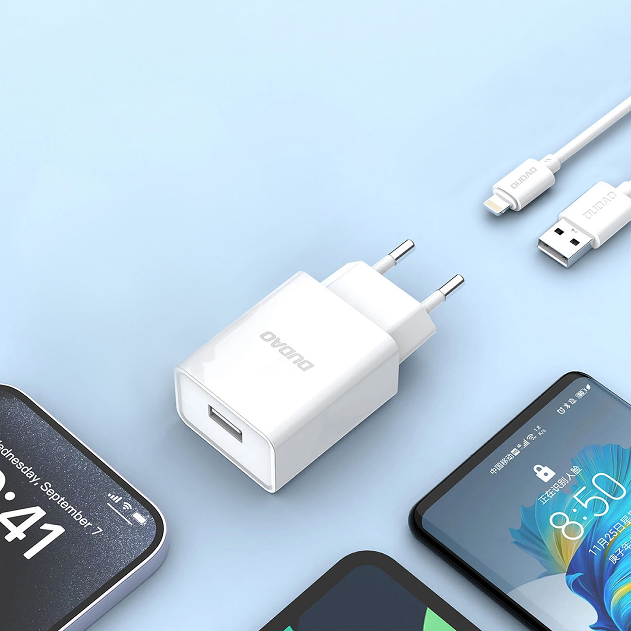 Dudao A4EU USB-A 2.1A sieninis įkroviklis - baltas + USB-A - Lightning laidas
