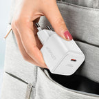 Acefast A77 Mini PD 30W GaN sieninis įkroviklis + USB-C laidas - baltas