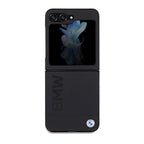 BMW Leather Hot Stamp dėklas Galaxy Z Flip5 – juodas -- Samsung Galaxy Z Flip 5