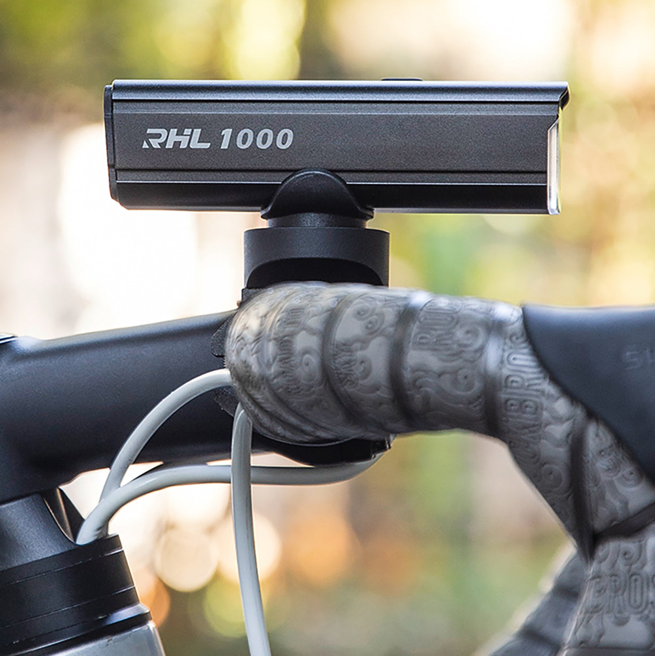 Rockbros 24610002001 priekinė dviračio lempa 1000 lm + USB-C - USB-A kabelis - juoda -- Bicycle Lights