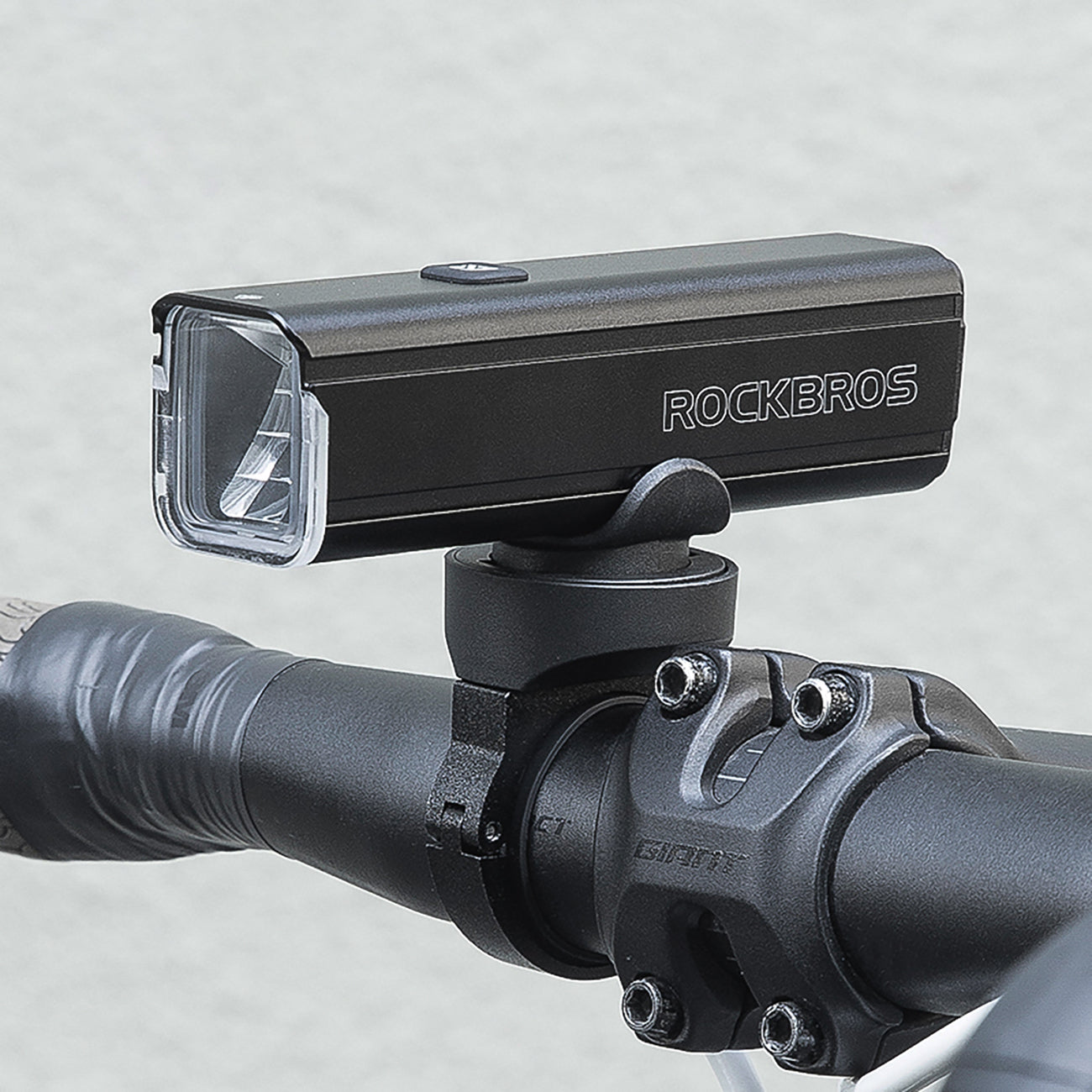 Rockbros 24610002001 priekinė dviračio lempa 1000 lm + USB-C - USB-A kabelis - juoda -- Bicycle Lights