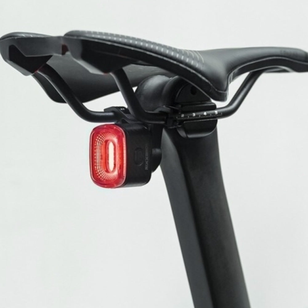 Rockbros Q2S LED galinė dviračio lempa su Smart Stop sistema + USB-C - USB-A kabelis - juoda -- Bicycle Lights