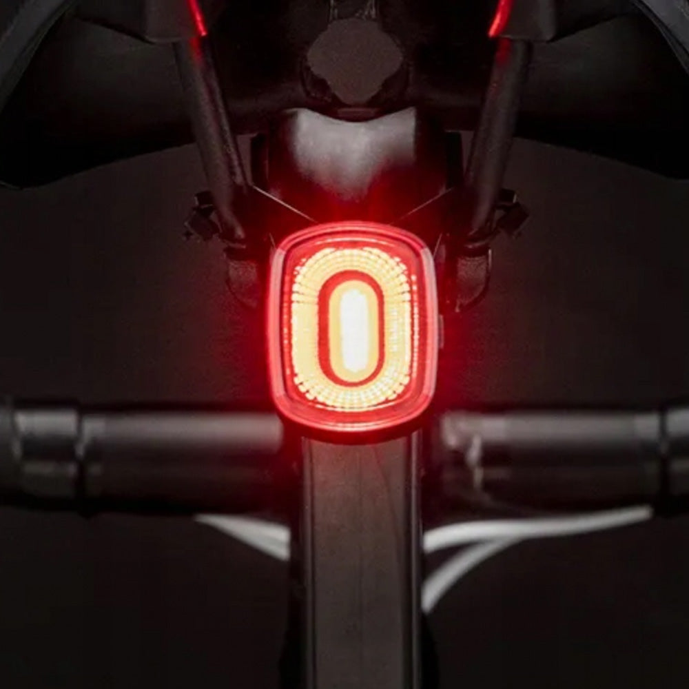 Rockbros Q2S LED galinė dviračio lempa su Smart Stop sistema + USB-C - USB-A kabelis - juoda -- Bicycle Lights