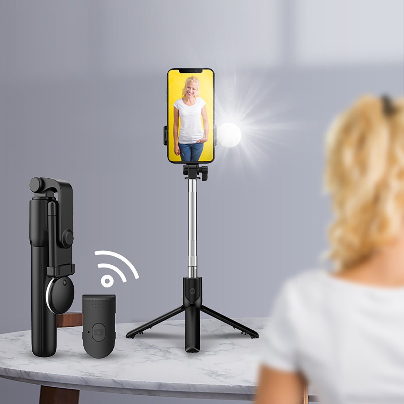 Asmenukių lazda WR1YXS teleskopinis trikojis 0,71m su apvalia lempa - juoda -- Selfie Sticks & Tripods