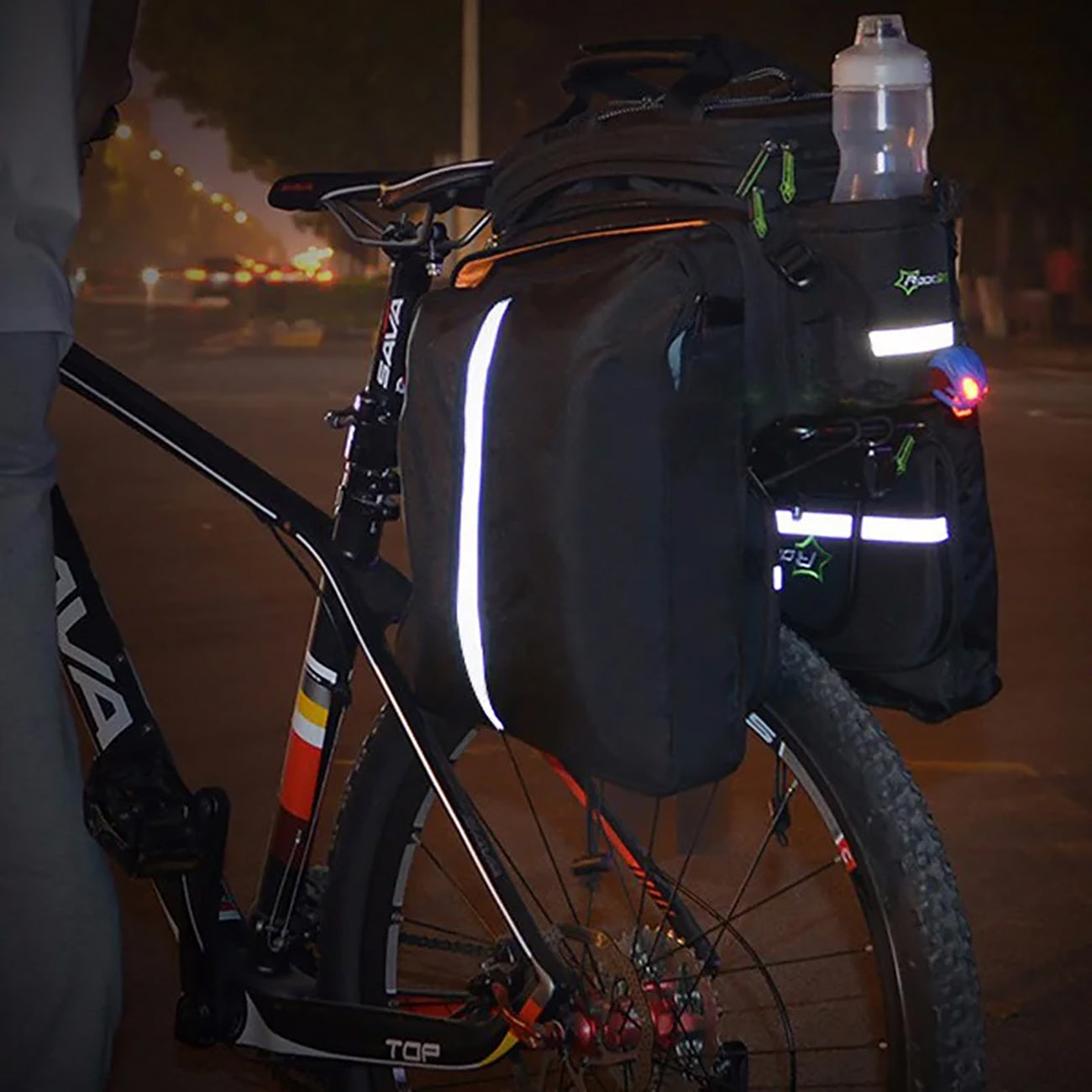 Rockbros A6-03BK dviračio bagažinės krepšys 35 l su išskleidžiamais kišeniais - juodas -- Bicycle Bags