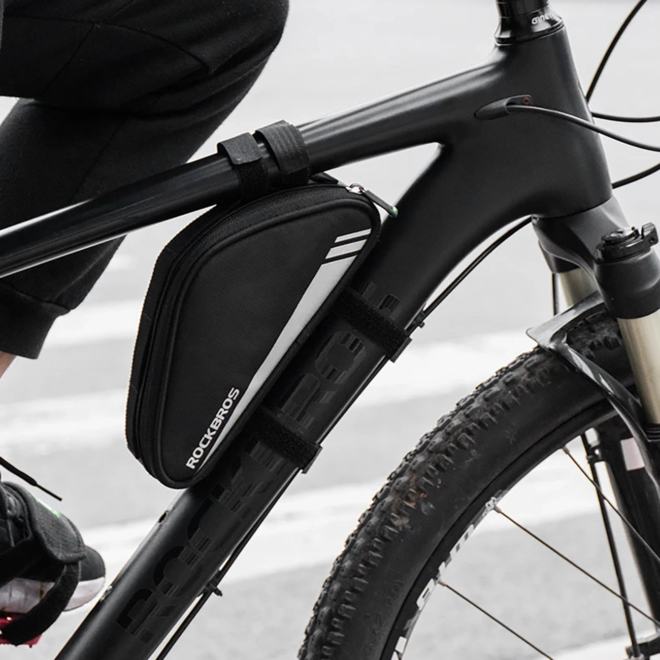 Rockbros B55-BK dviračio rėmo krepšys 0,7 l - juodas -- Bicycle Bags