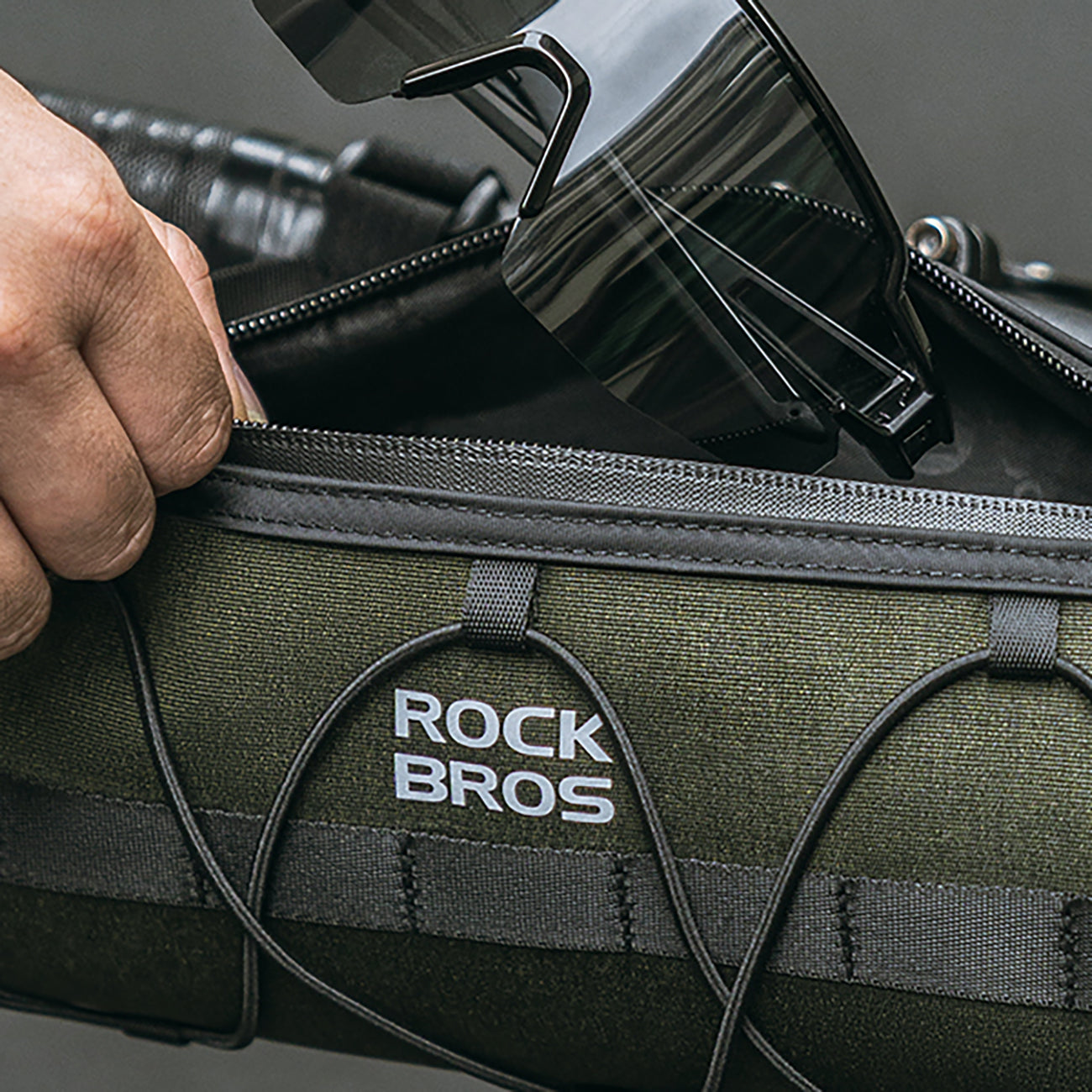 Rockbros 30110049001 dviračio vairo krepšys 2 l - žalias -- Bicycle Bags