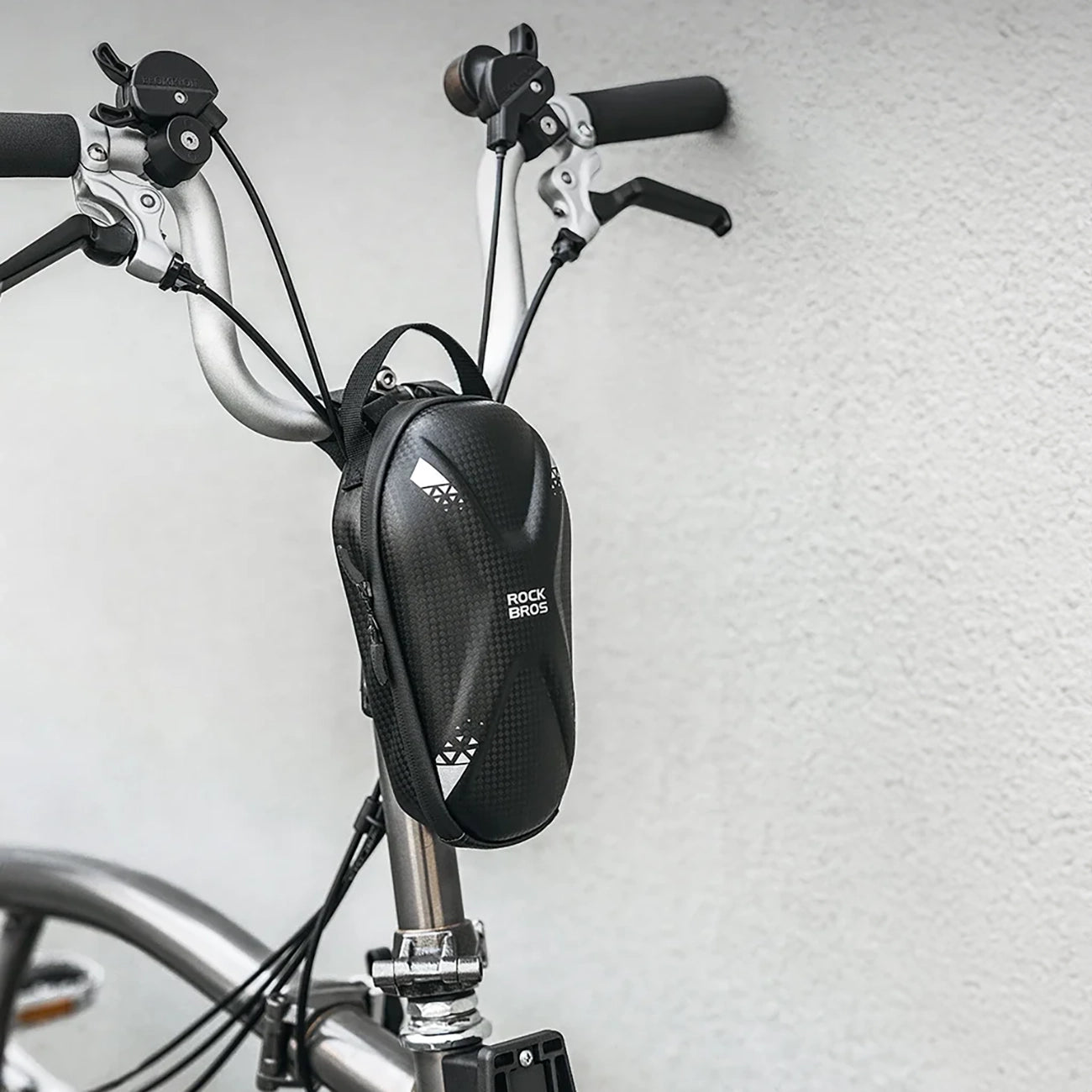 Rockbros krepšys 3011006301 dviračio ar motorolerio stiro lenkimui 1.3 l - juodas -- Bicycle Bags