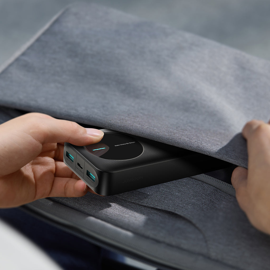 Joyroom Išorinė baterija JR-PBF14 20000mAh 2.4A 2x USB-A 1x USB-C - juoda