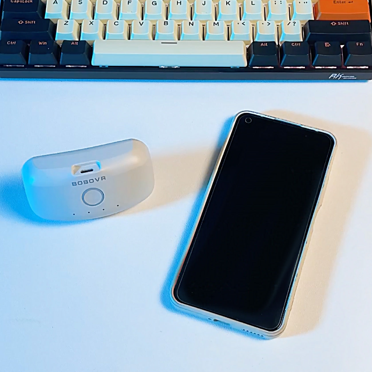 BoboVR B2 išorinė baterija BoboVR M1 / M2 / M3 dirželiams su 5200 mAh talpa - Balta -- Gaming Accessories