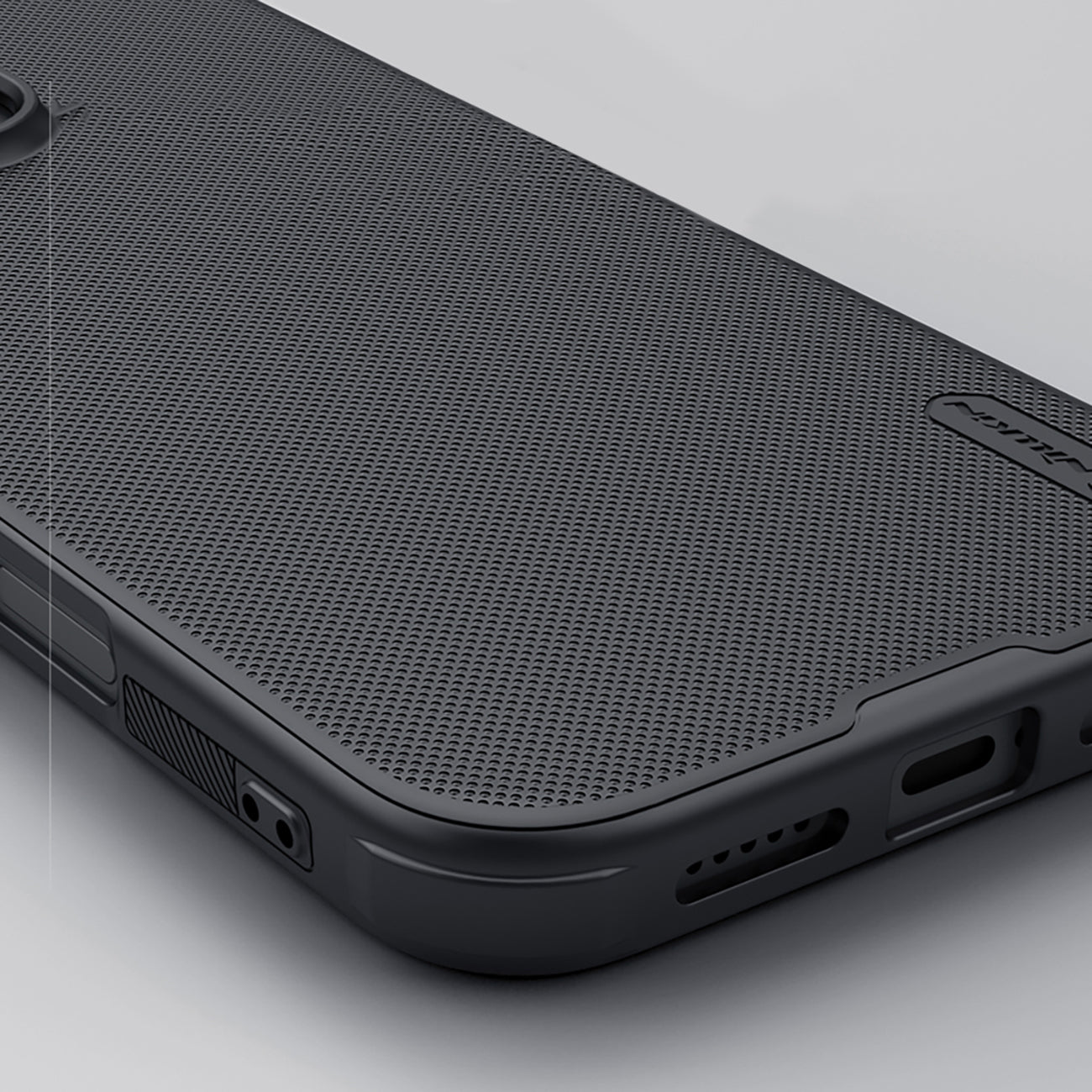 Nillkin Super Frosted Shield Pro dėklas iPhone 16 Pro – juodas