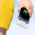 Wozinsky WF16-YLS 5000mAh 15W Lightning Mini Išorinė baterija su integruotu USB-C laidu ir Apple Watch įkrovikliu - baltas
