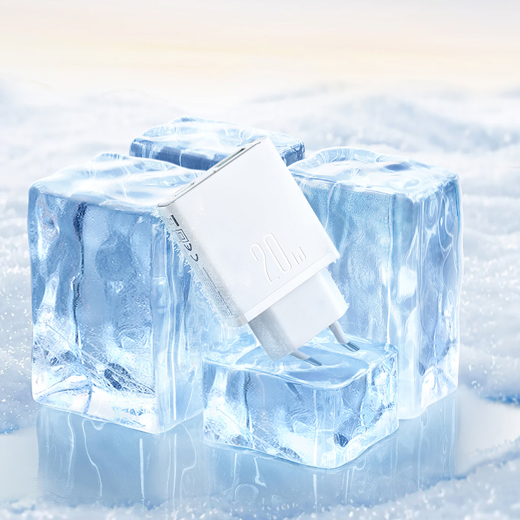 Joyroom JR-TCF14 20W USB-A USB-C itin plonas sieninis įkroviklis - baltas