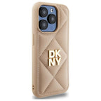 DKNY Quilted Stack Logo dėklas iPhone 15 Pro – smėlinis