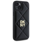 DKNY Quilted Stack Logo dėklas iPhone 15 Plus – juodas