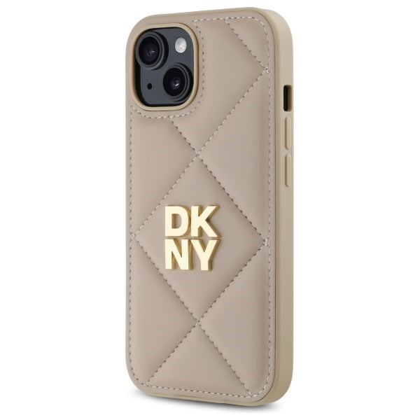 DKNY Quilted Stack Logo dėklas iPhone 15 – smėlinis