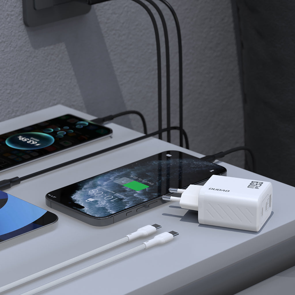 Dudao A29 65W GaN sieninis įkroviklis 2 x USB-C + 1 x USB-A - baltas -- Cell phone chargers