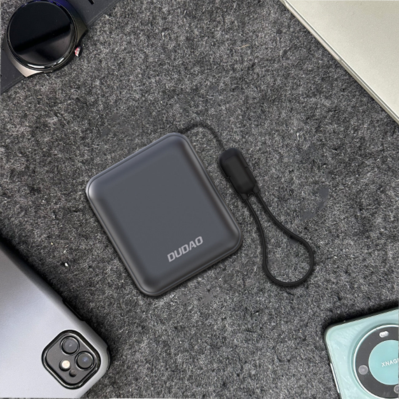 Dudao išorinė baterija K22+ itin kompaktiška 10000mAh 22.5W USB-C su pakabuku / laidu - pilka