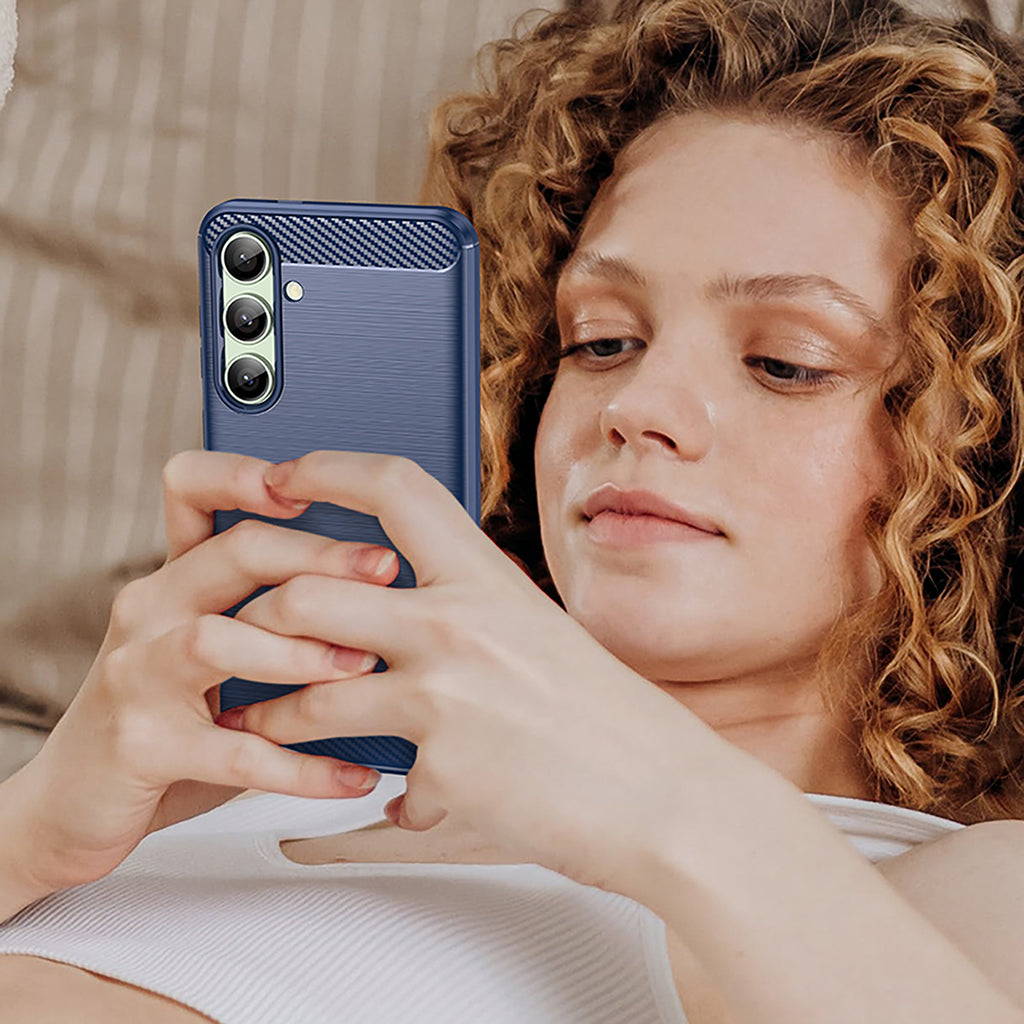 Carbon Case silikoninis dėklas Samsung Galaxy S24 FE – mėlynas