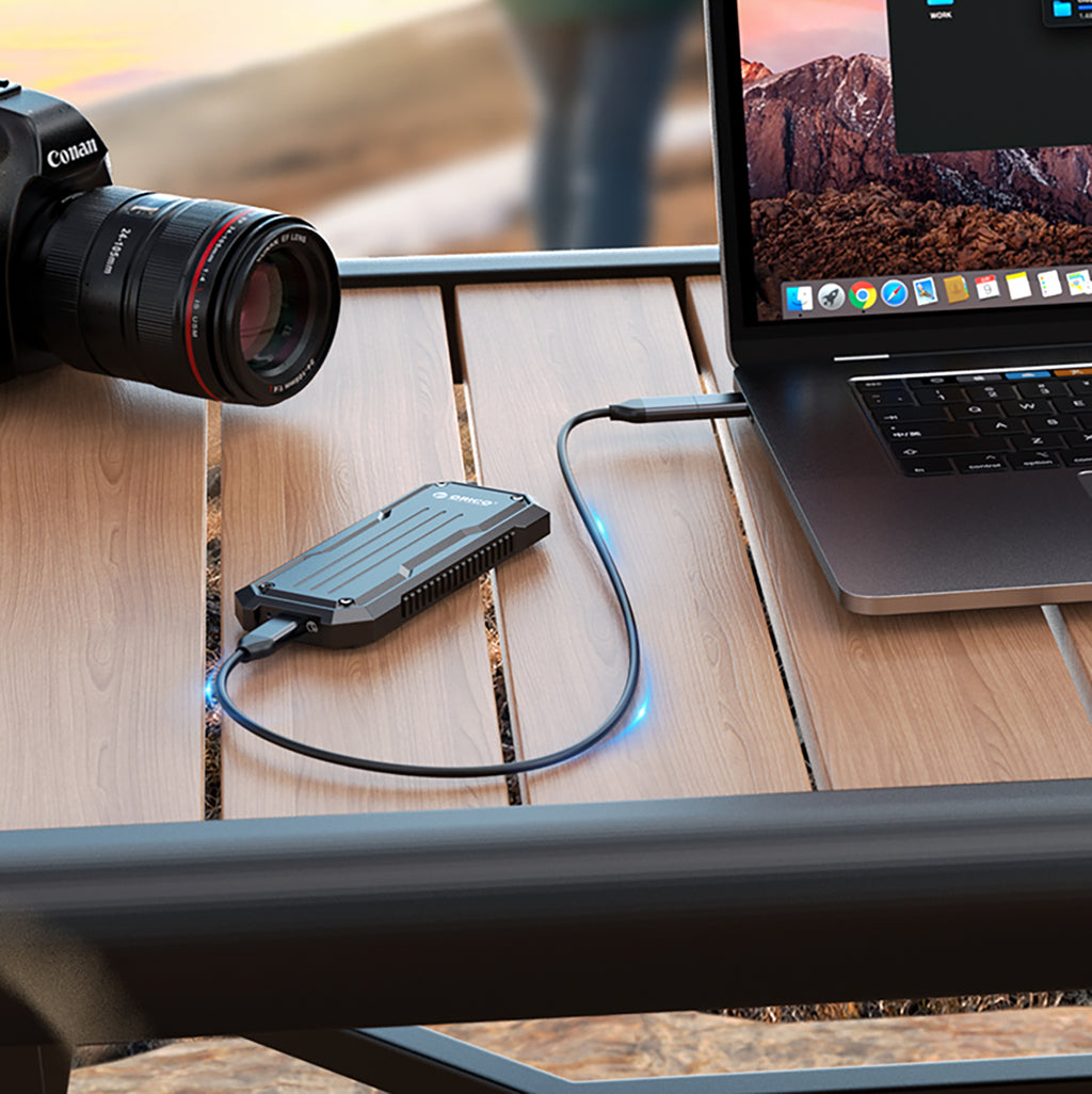 Orico OXS2C3-G2 M.2 NVMe/SATA SSD USB-C 3.2 Taktinis Sustiprintas Diskų Dėklas - Pilkas -- Hard Drive Adapters
